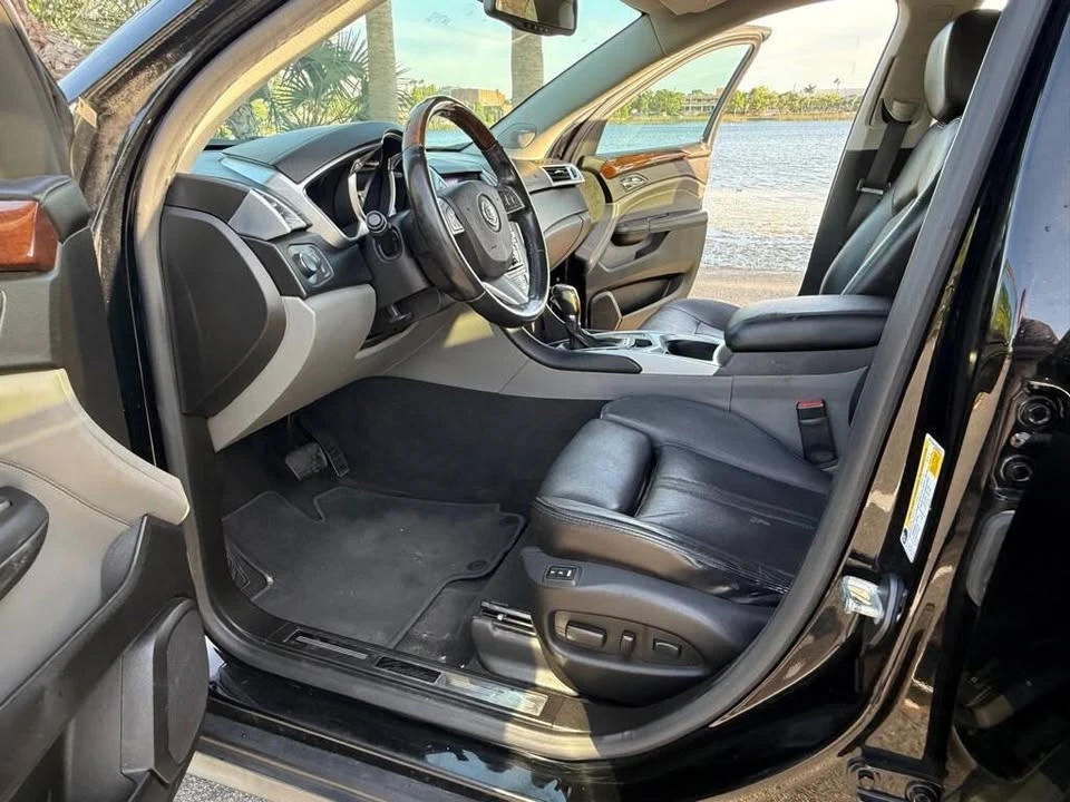 2011 Cadillac SRX - Image 19 of 20