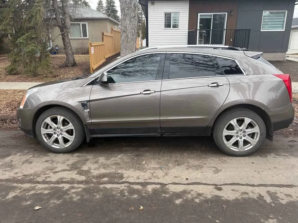 2011 Cadillac SRX - Image 2 of 9