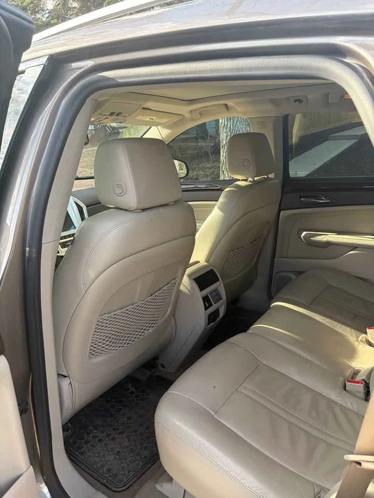 2011 Cadillac SRX - Image 6 of 9