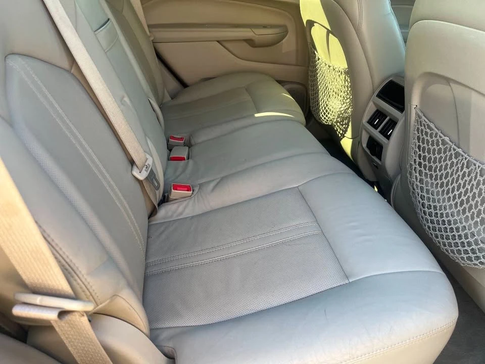 2011 Cadillac SRX - Image 17 of 20