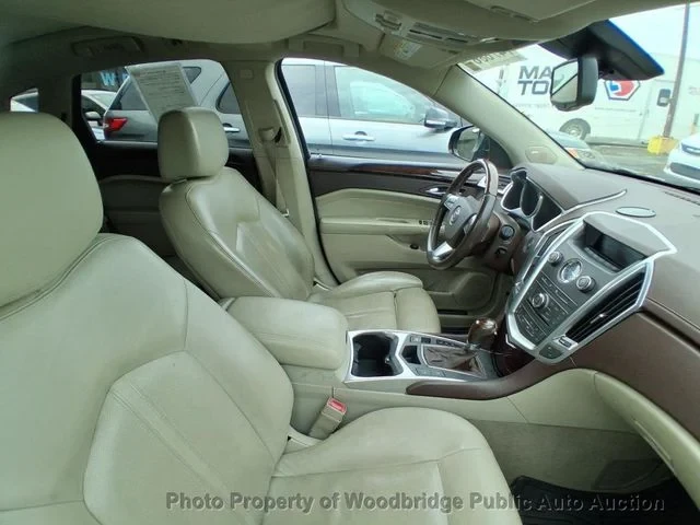 2011 Cadillac SRX - Image 9 of 20