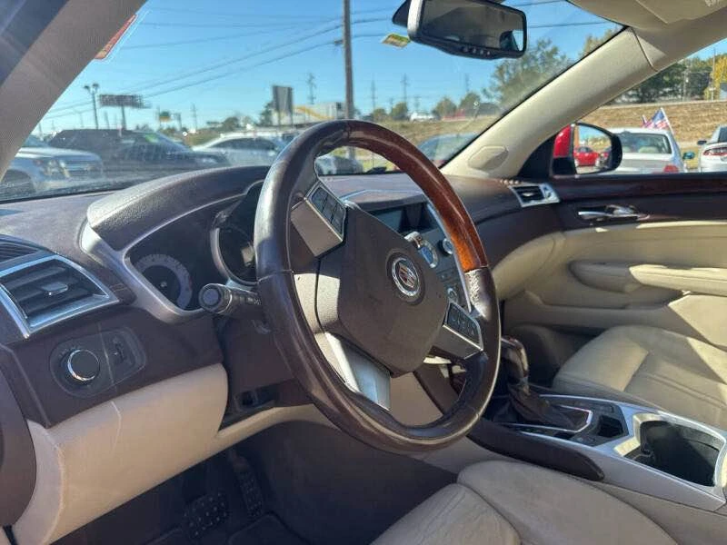 2011 Cadillac SRX - Image 7 of 11