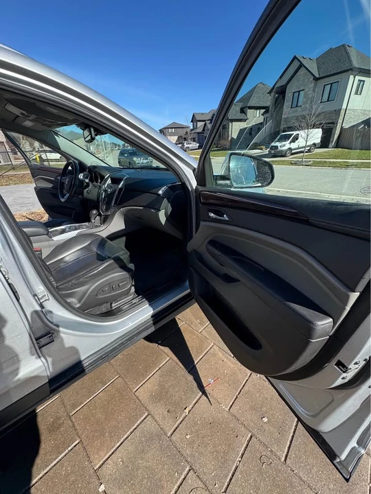 2011 Cadillac SRX - Image 11 of 19