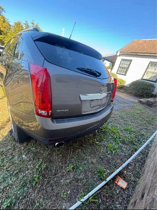 2011 Cadillac SRX - Image 4 of 8