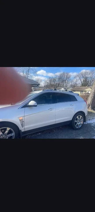 2011 Cadillac SRX - Image 2 of 10