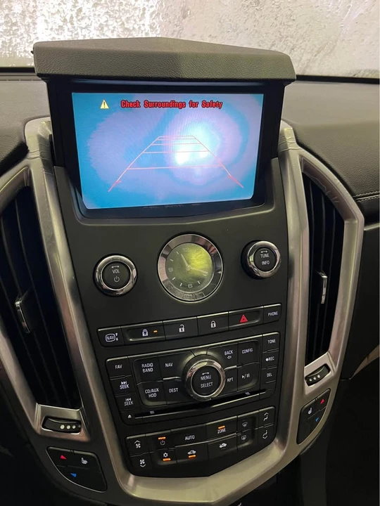 2011 Cadillac SRX - Image 15 of 16