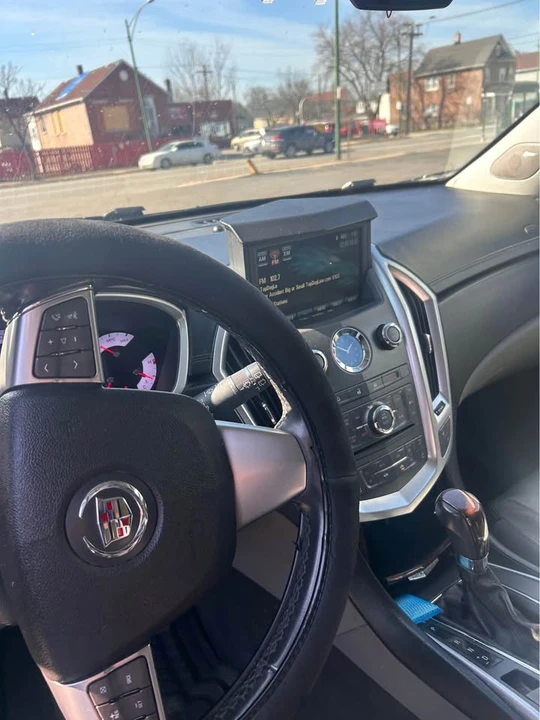 2011 Cadillac SRX - Image 4 of 12