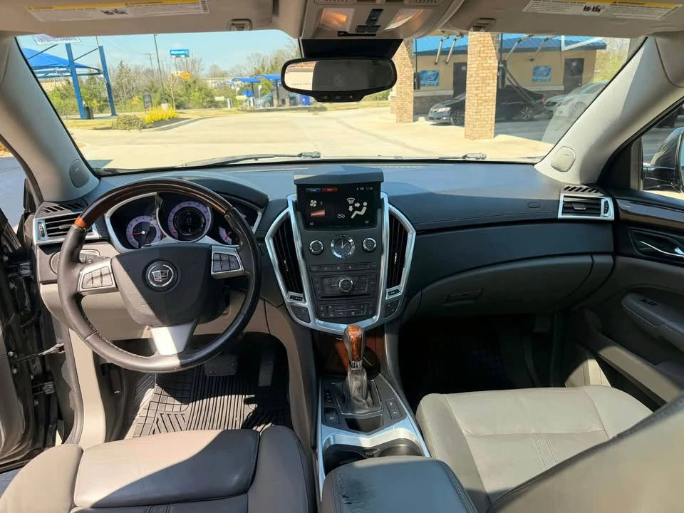 2011 Cadillac SRX - Image 11 of 16