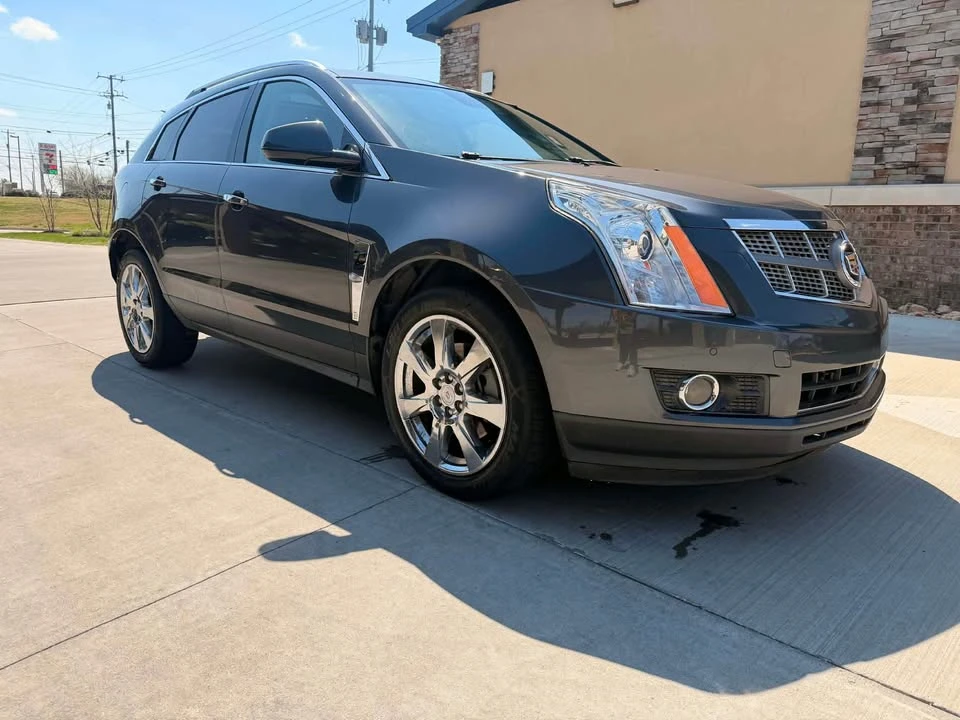 2011 Cadillac SRX - Image 2 of 16