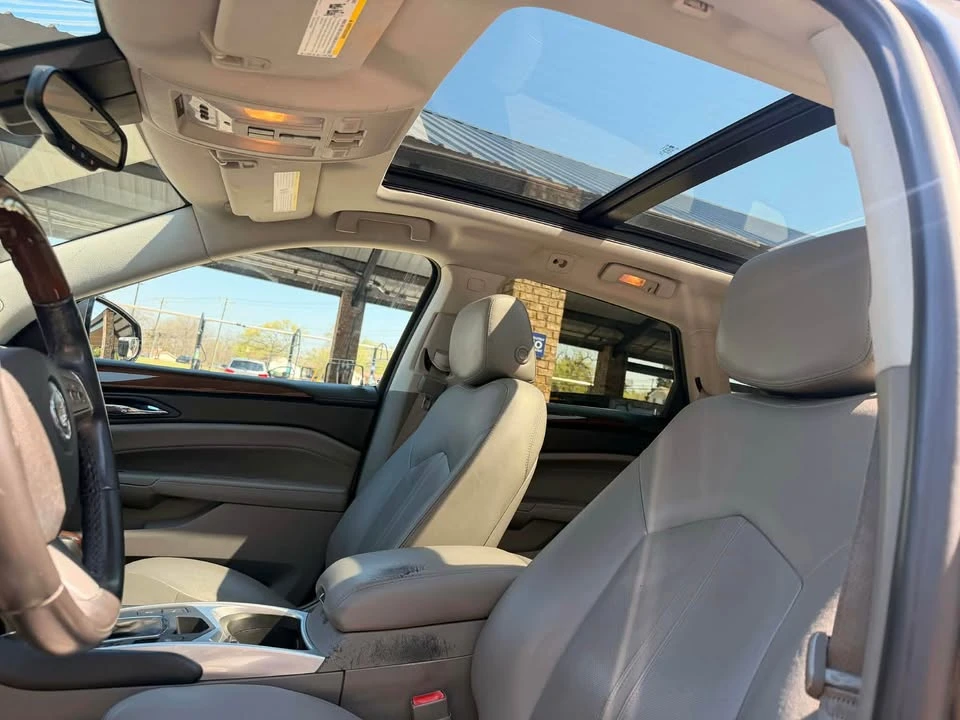 2011 Cadillac SRX - Image 13 of 16
