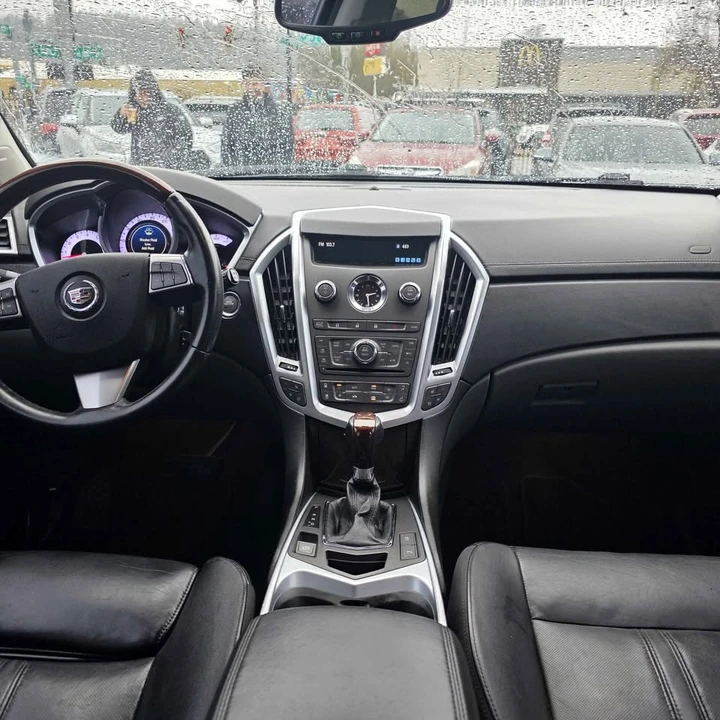 2011 Cadillac SRX - Image 12 of 16