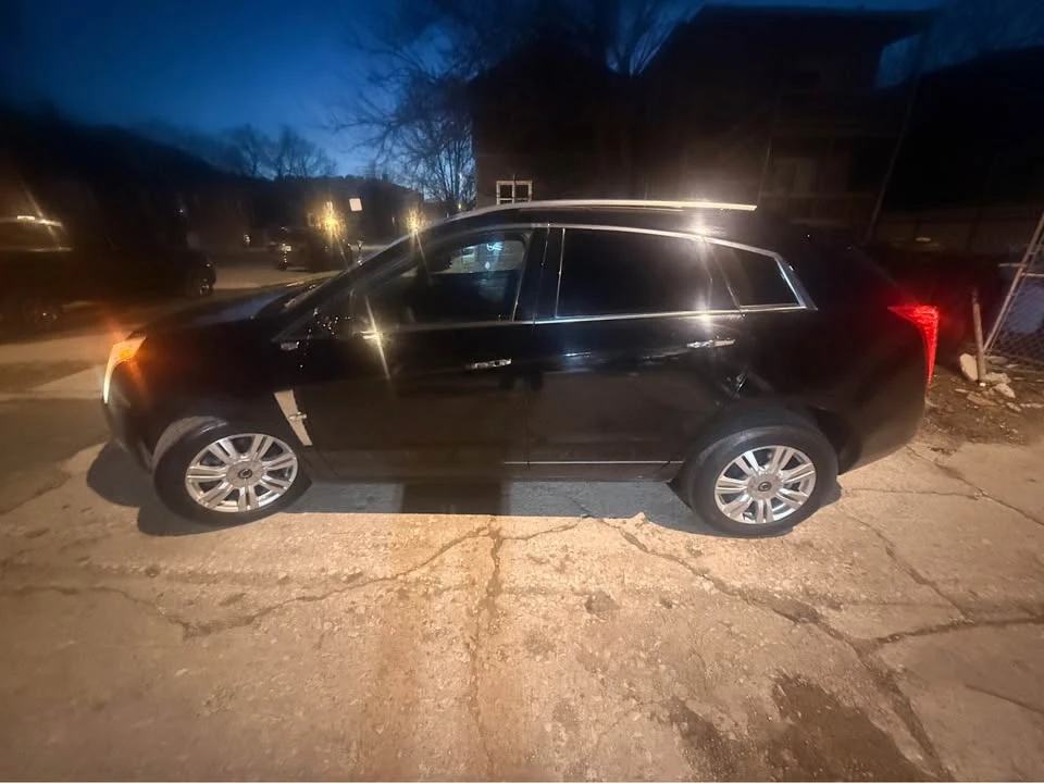 2011 Cadillac SRX - Image 7 of 12