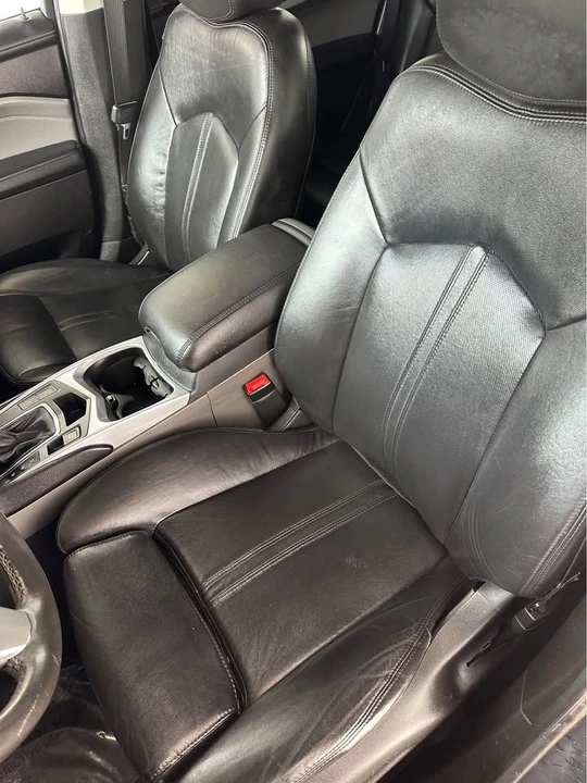 2011 Cadillac SRX - Image 15 of 15