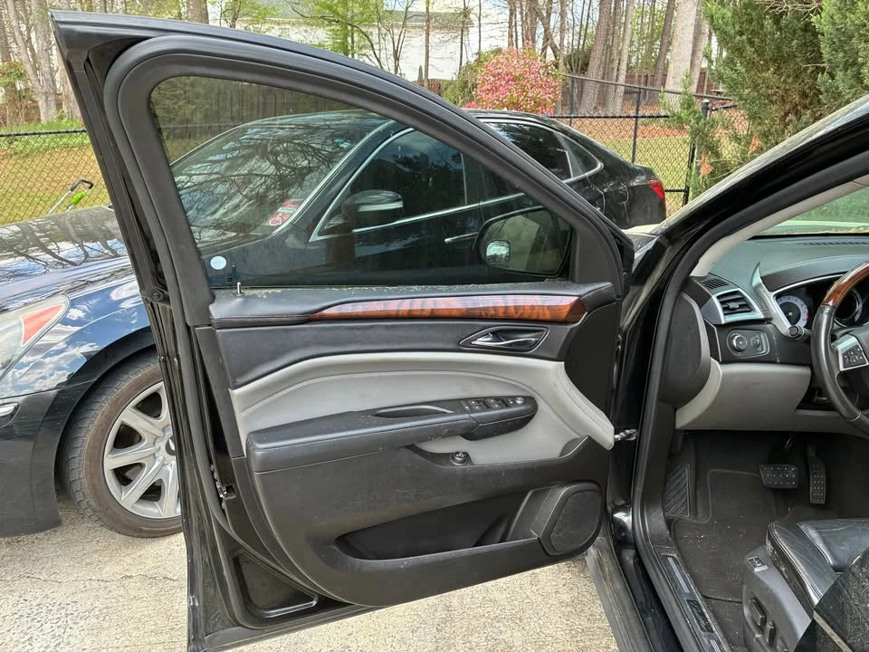 2011 Cadillac SRX - Image 9 of 19