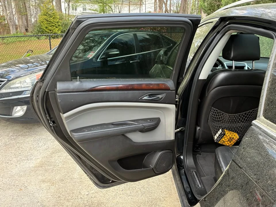 2011 Cadillac SRX - Image 12 of 19