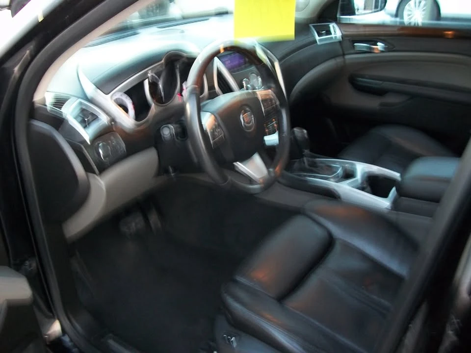2011 Cadillac SRX - Image 10 of 20