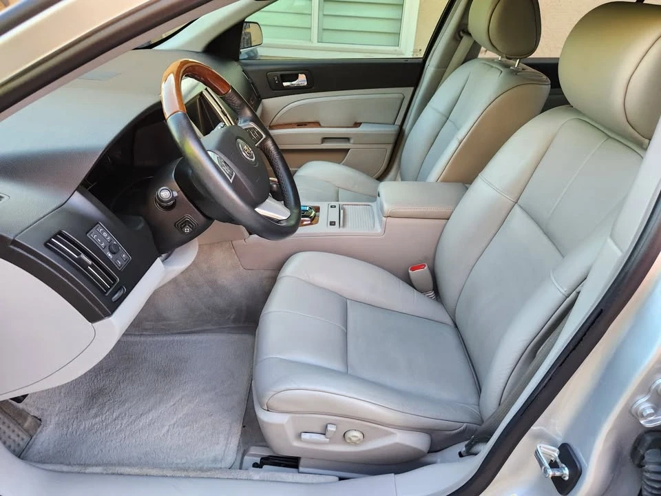 2011 Cadillac STS - Image 17 of 20