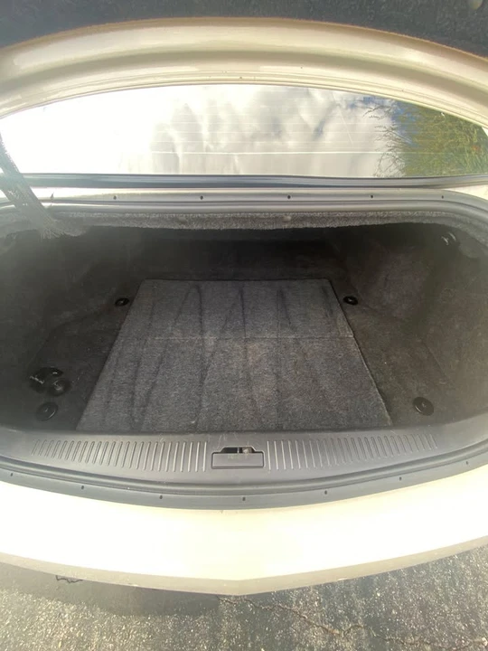 2011 Cadillac STS - Image 16 of 20