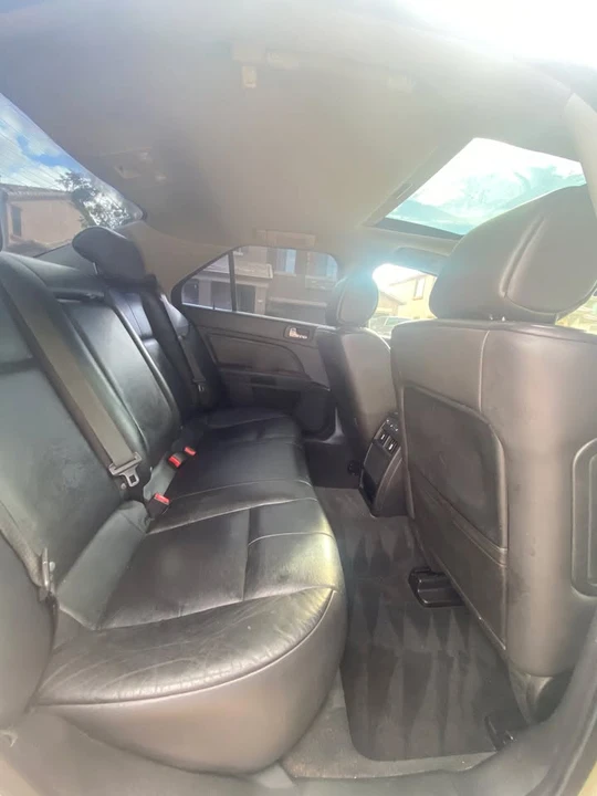 2011 Cadillac STS - Image 14 of 20