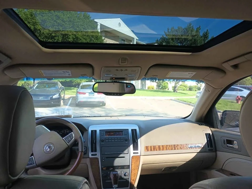 2011 Cadillac STS - Image 15 of 17
