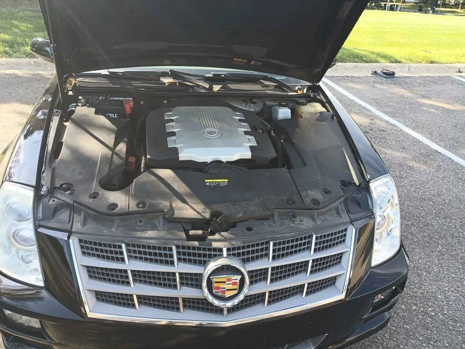 2011 Cadillac STS - Image 17 of 17