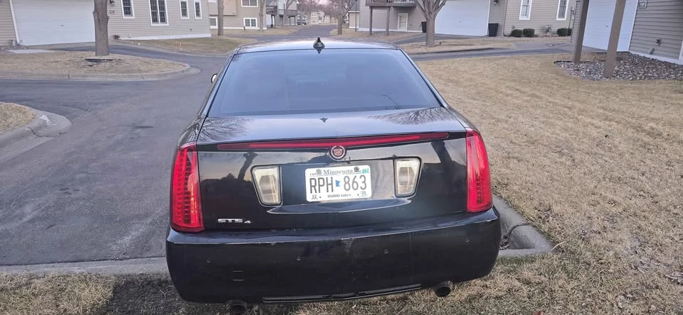 2011 Cadillac STS - Image 8 of 18