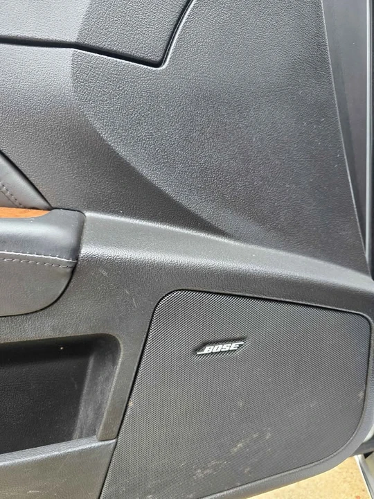 2011 Cadillac STS - Image 12 of 15