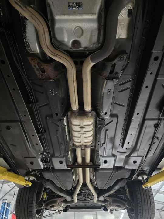 2011 Cadillac STS - Image 15 of 15