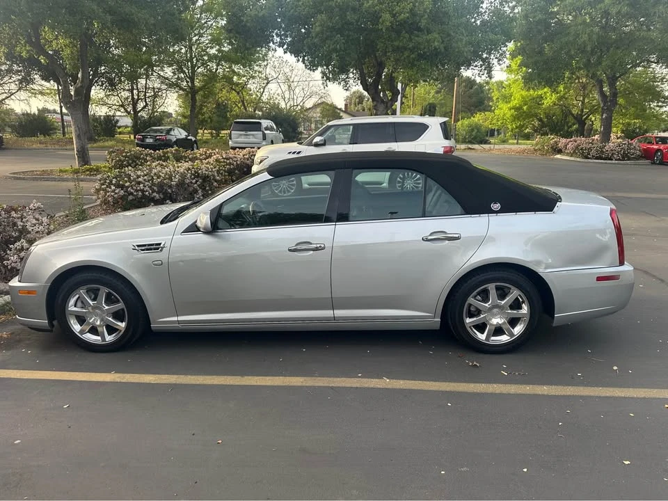 2011 Cadillac STS - Image 6 of 9