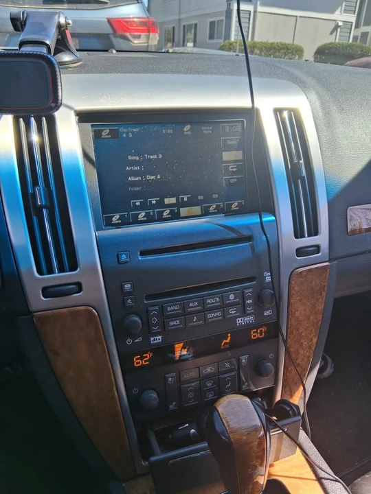 2011 Cadillac STS - Image 8 of 8