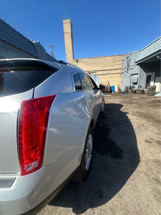 2011 Cadillac SRX - Image 3 of 12