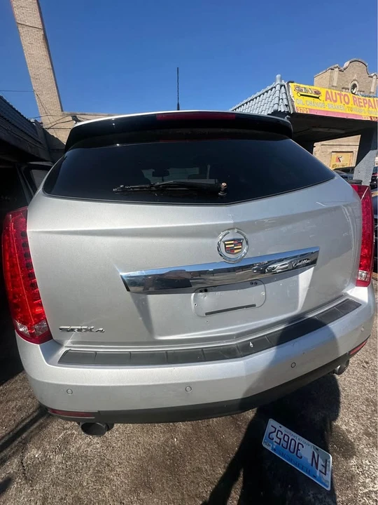 2011 Cadillac SRX - Image 2 of 12