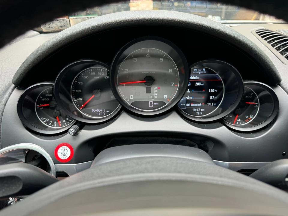 2011 Porsche 958 Cayenne S - Image 25 of 26