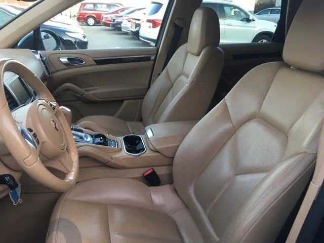 2011 Porsche 958 Cayenne S - Image 3 of 16