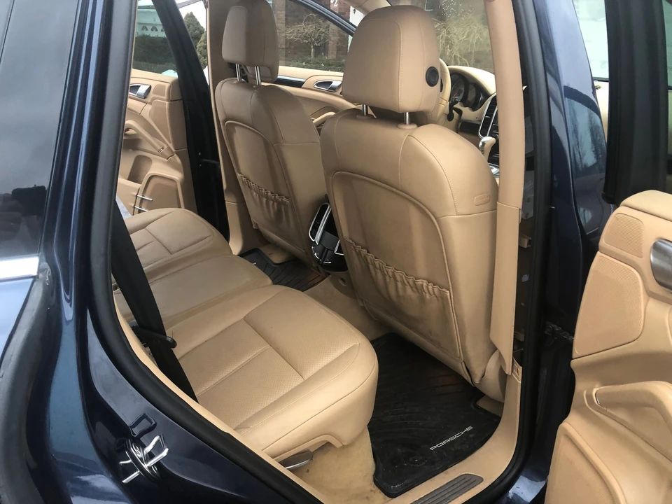 2011 Porsche 958 Cayenne S - Image 6 of 16