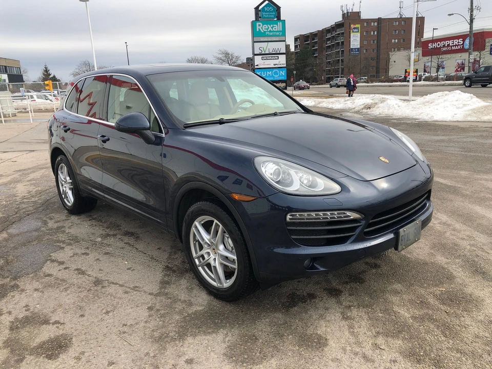2011 Porsche 958 Cayenne S - Image 15 of 16