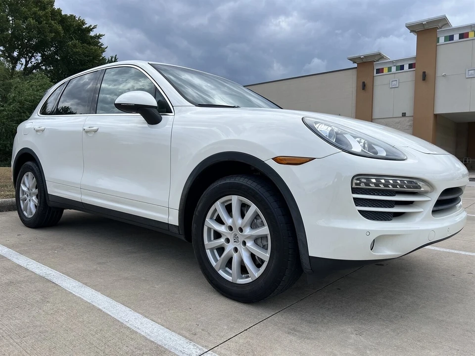 2011 Porsche 958 Cayenne - Image 12 of 21