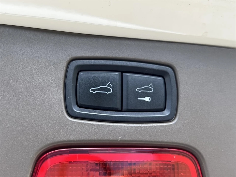 2011 Porsche 958 Cayenne - Image 18 of 21