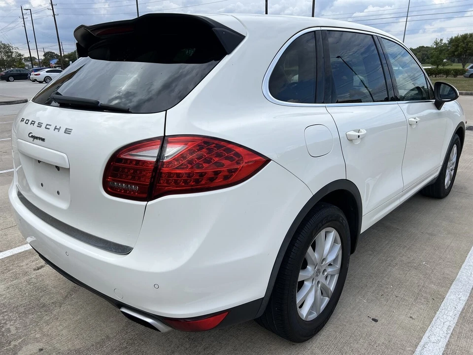 2011 Porsche 958 Cayenne - Image 13 of 21