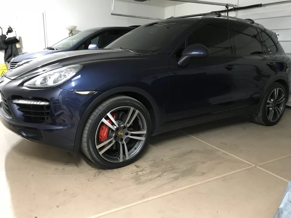 2011 Porsche 958 Cayenne Turbo - Image 2 of 9