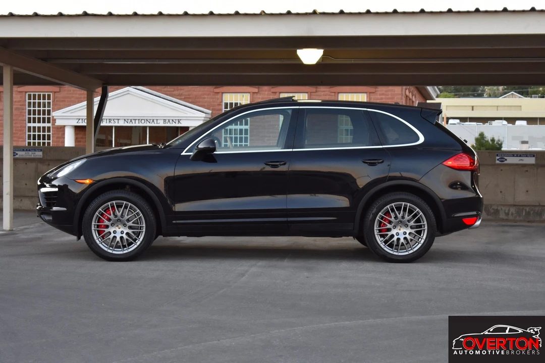 2011 Porsche 958 Cayenne Turbo - Image 2 of 13