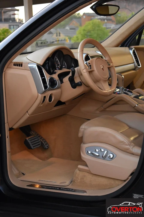 2011 Porsche 958 Cayenne Turbo - Image 7 of 13