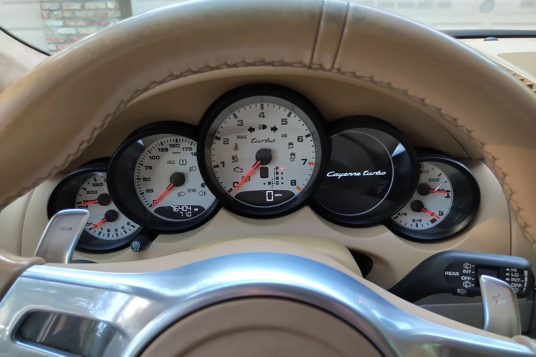2011 Porsche 958 Cayenne Turbo - Image 6 of 12