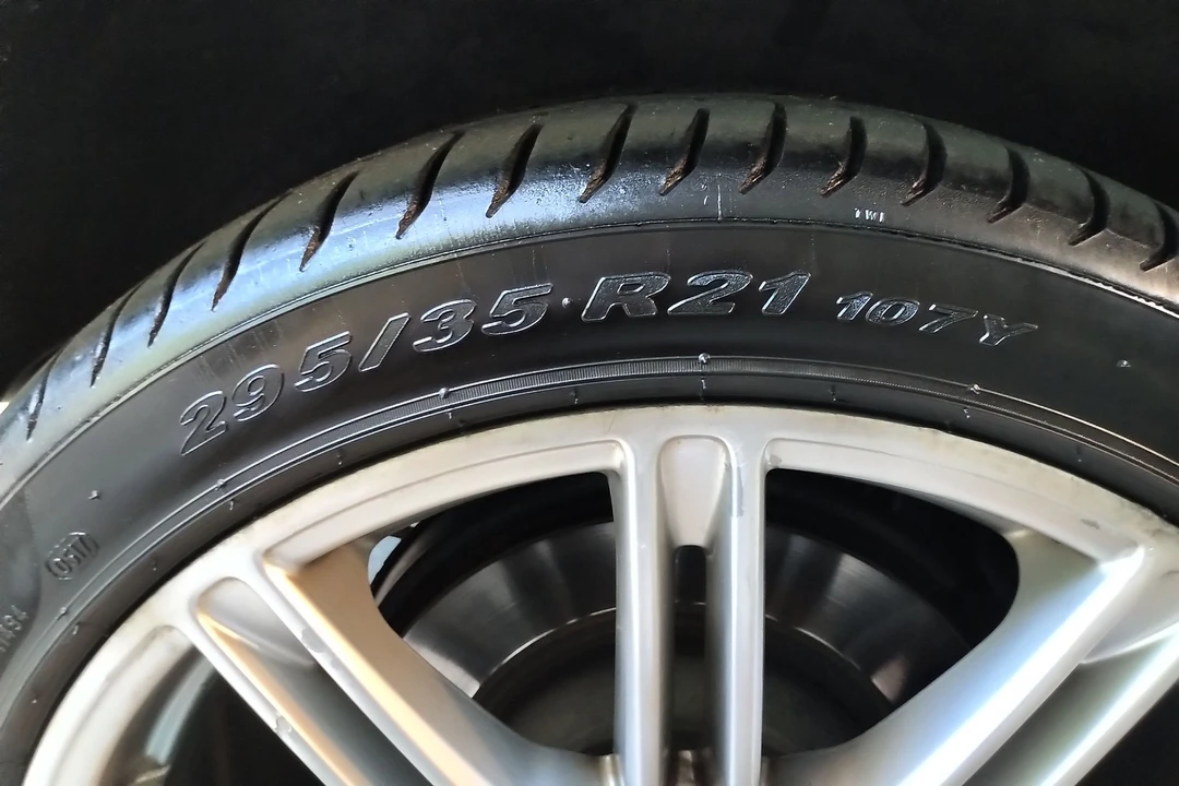 2011 Porsche 958 Cayenne Turbo - Image 10 of 12