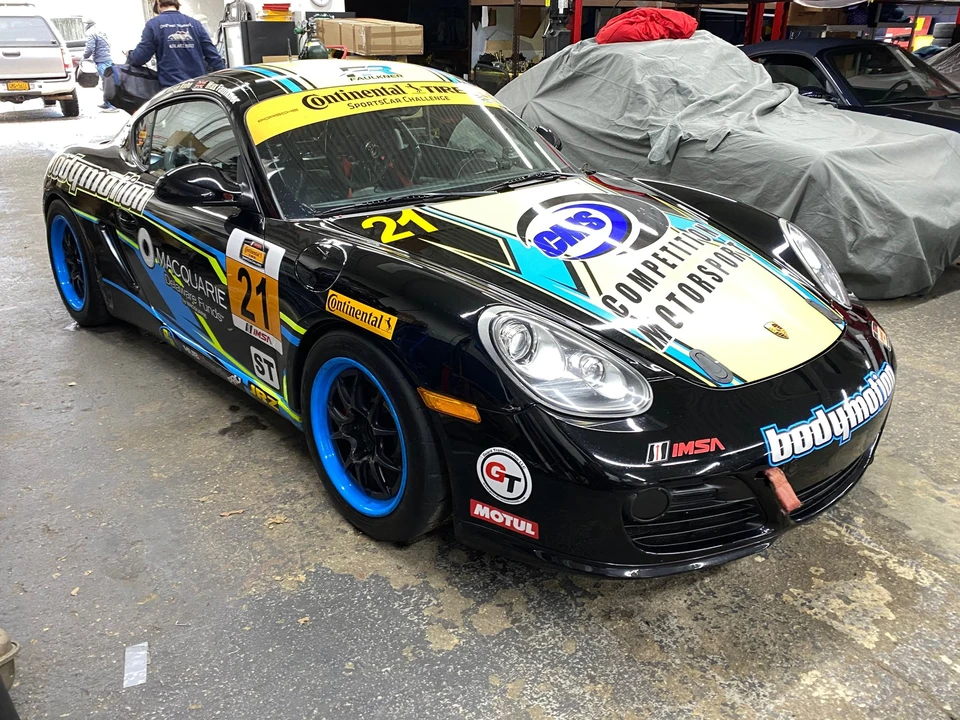 2011 Porsche 987 Cayman - Image 17 of 20