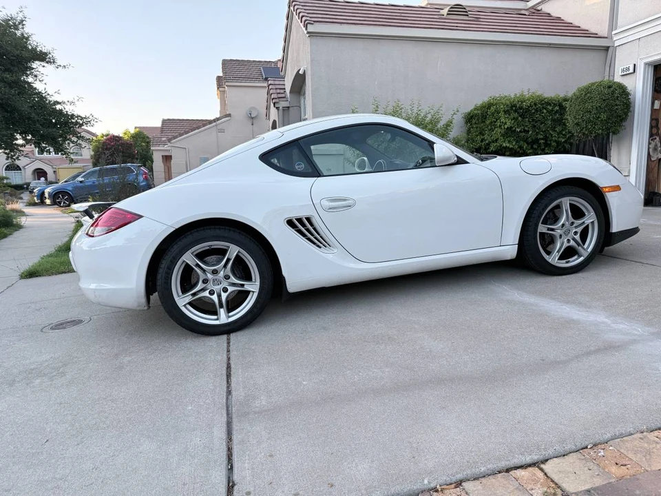 2011 Porsche 987 Cayman - Image 3 of 24