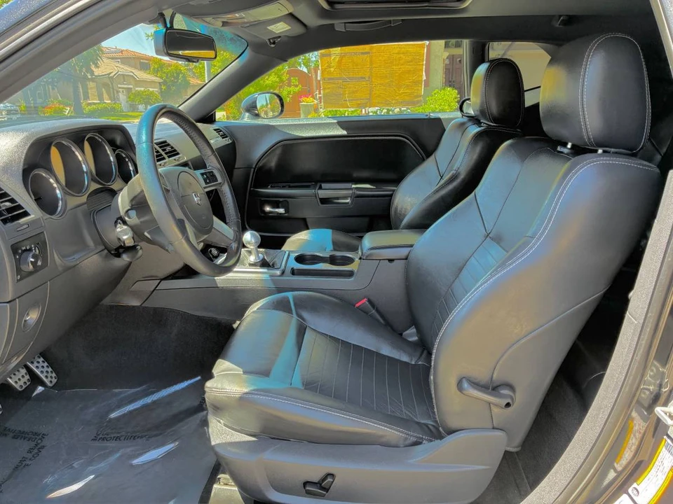 2011 Dodge Challenger 3rd Gen - Image 9 of 12