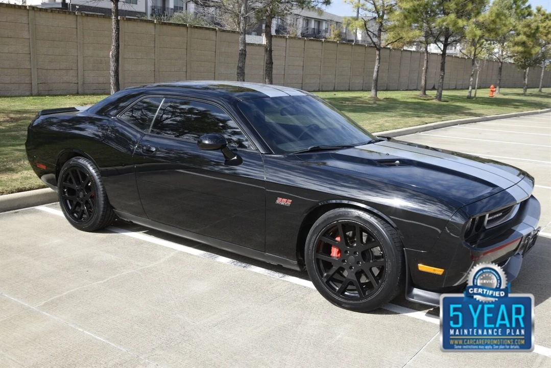 2011 Dodge Challenger SRT8 & 392 3rd Gen - Image 4 of 4