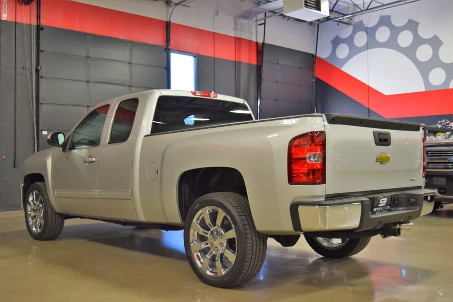 2011 Chevrolet Silverado 2nd Gen - Image 3 of 12