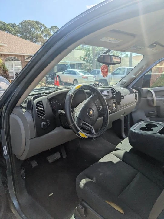 2011 Chevrolet Silverado 2nd Gen - Image 2 of 15